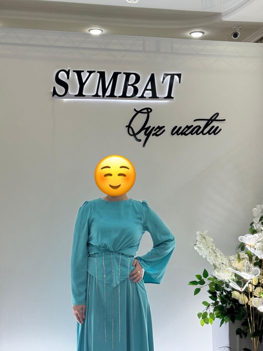 Продам вечерние платья