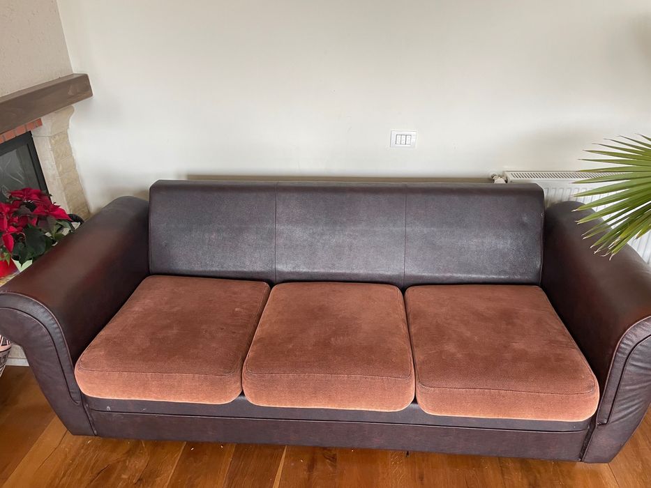 Canapea extensibila de piele