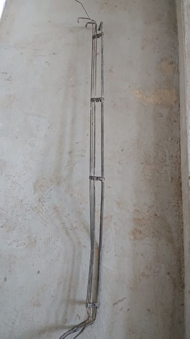 Тръбички за горивото и спирачките на форд фокус 2001-2004 година .