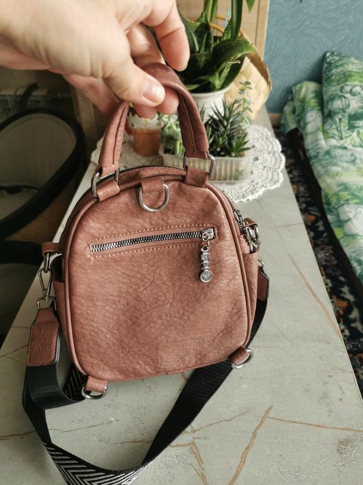 Женская сумка-рюкзачок