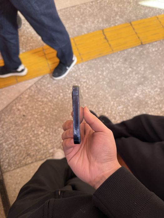 Iphone 12 без коробка