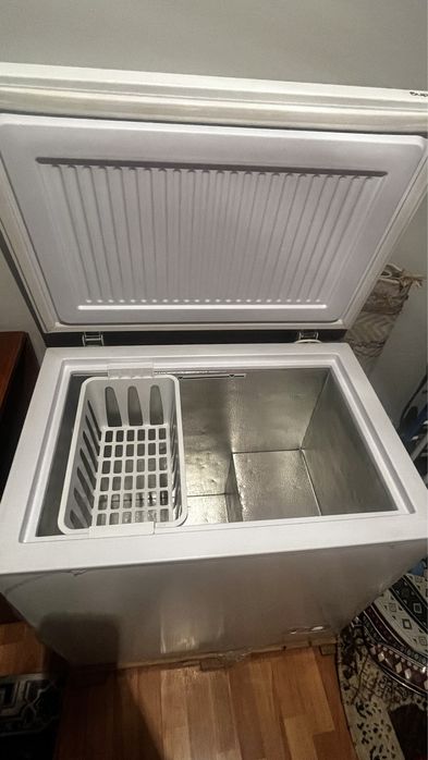 Продам морозильник