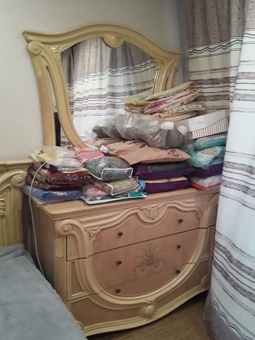 Спальный гарнитур