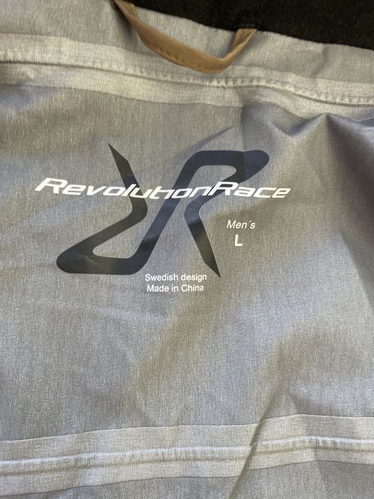 Geaca Hardshell Revolution Race L noua