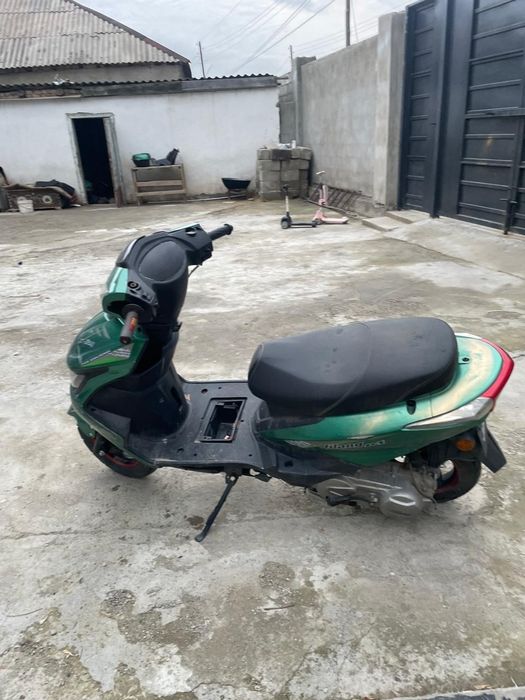 Мопед скутер м 8