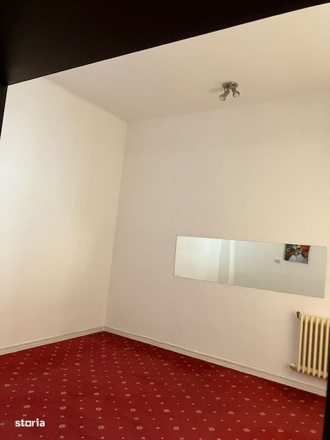 Vatra Luminoasa/casa curte/pretabil birouri