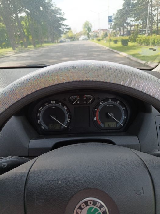 Vând Skoda Fabia M1