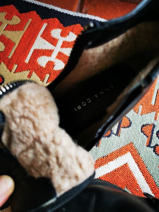 Vând ghete Anna Cori