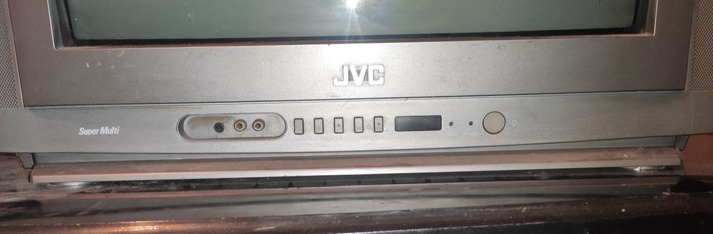 Продам телевизор