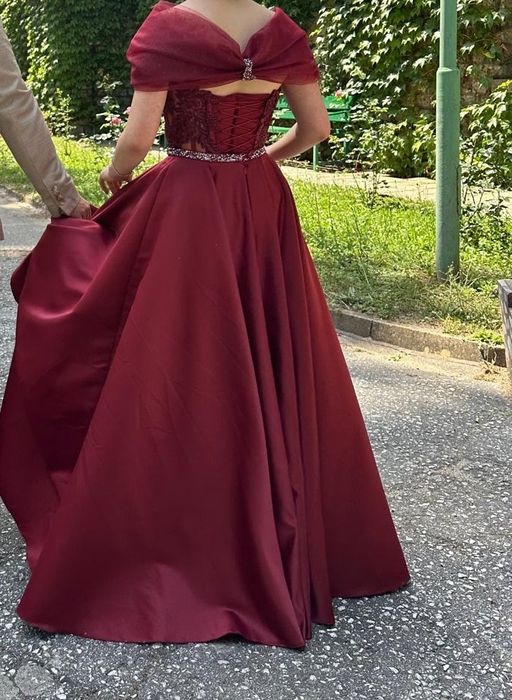 Официална рокля (бална)