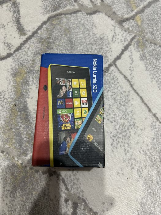 Nokia  Lumia 520