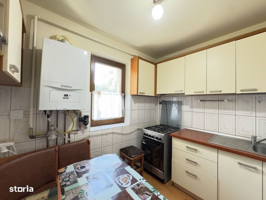 Apartament cu 3 camere l zona Milcov-Pompieri | de inchiriat