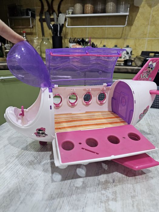 Продам игрушку самолёт "LoL"