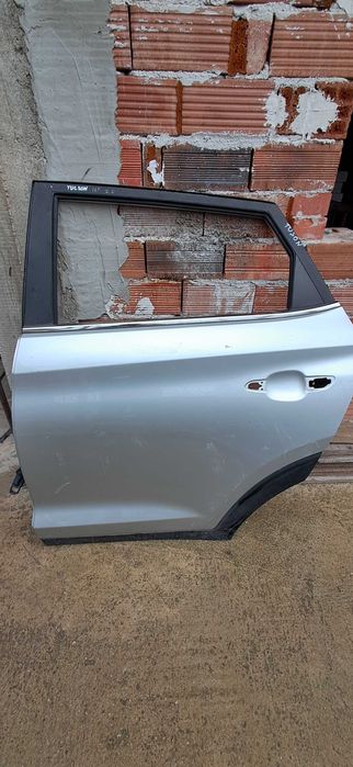 Задна лява врата за Tucson