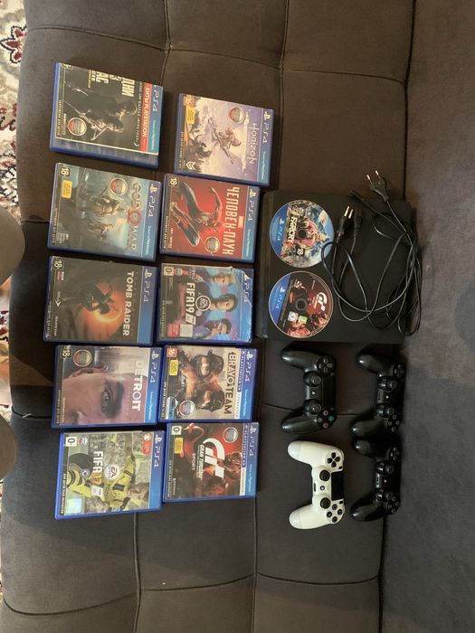 playstation 4 slim