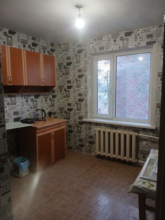 Сдам двух комнатную  квартиру.