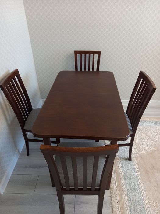 Продам стол со стульями