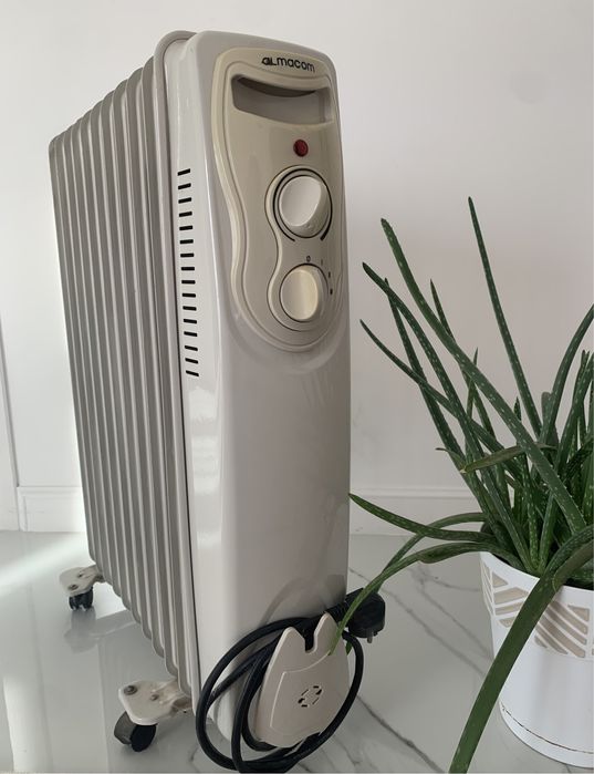 Срочно! Масляный обогреватель ALMACOM 11 секций