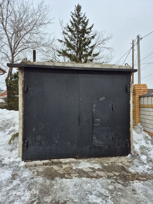 Продам ворота на гараж