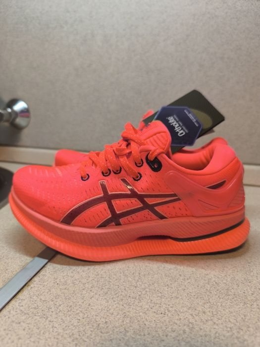 Дамски маратонки Asics