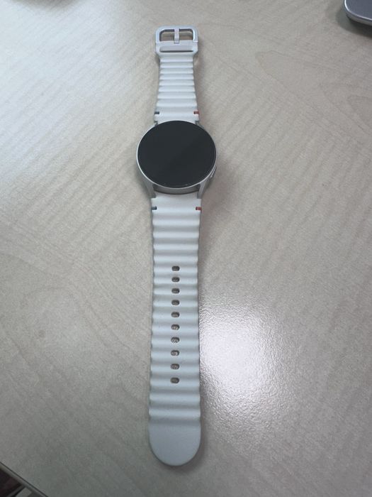 Смарт часовник galaxy watch 7