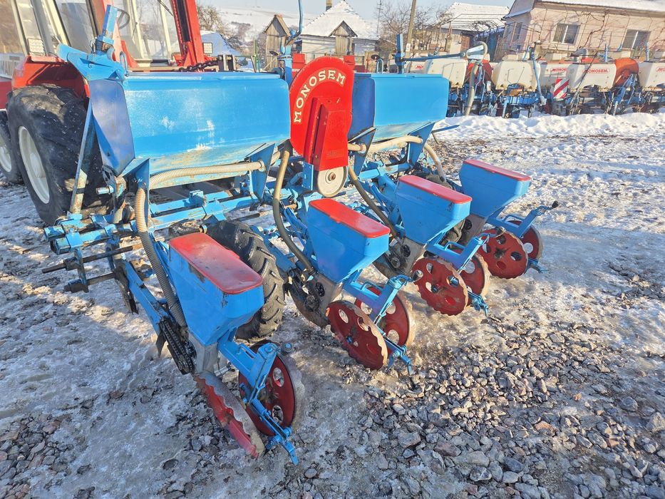 Semanatoare Porumb Monosem 4 sire