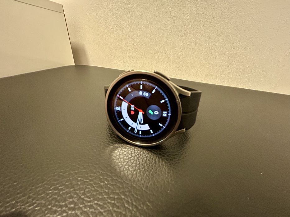 Samsung Galaxy watch 5 pro impecabil !