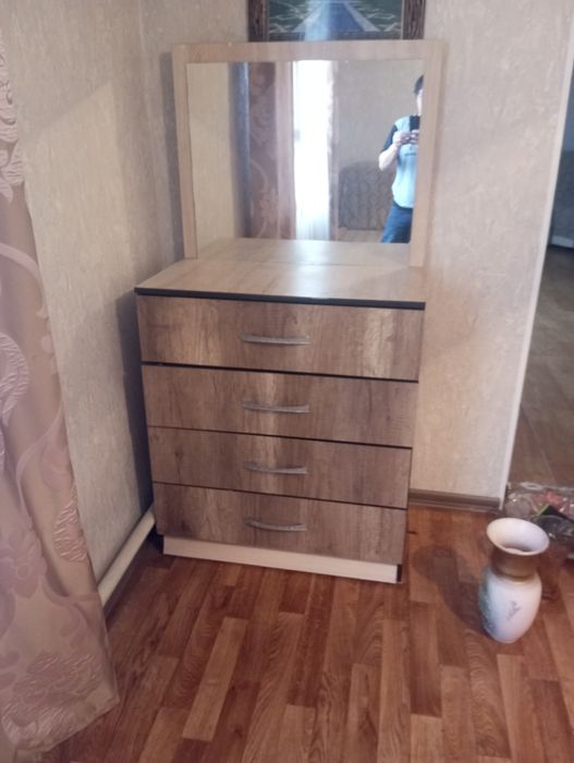 Продаю комод тумбочка