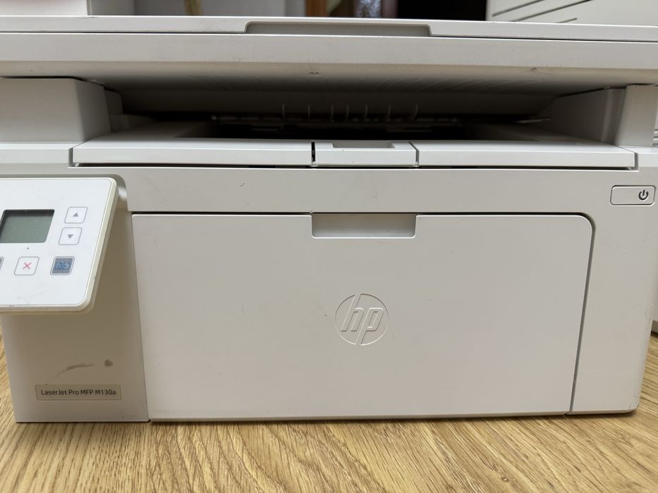 Принтер HP LaserJet Pro M130a белый