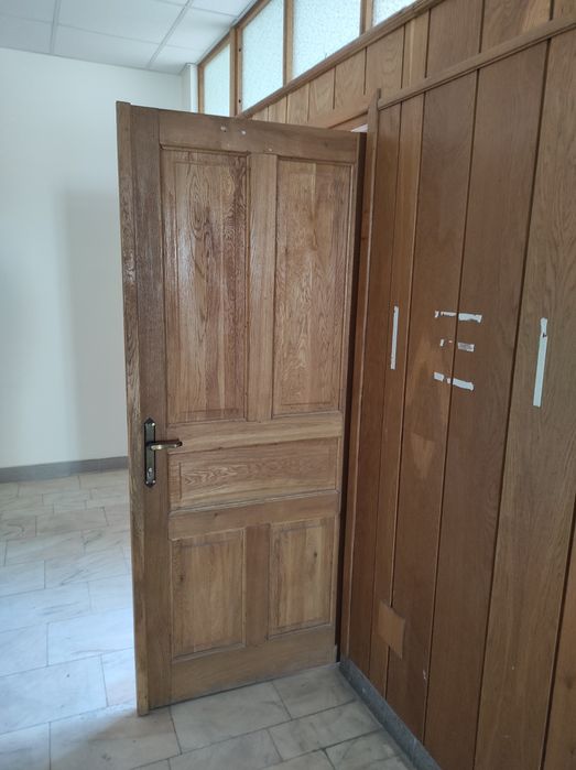 Lambriu fata stejar grosime 2 cm , uși de vânzare