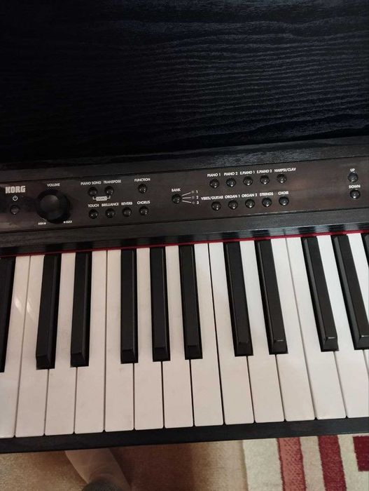 Продам. Цифровое пианино KORG LP-380 U в хорошем состояние.