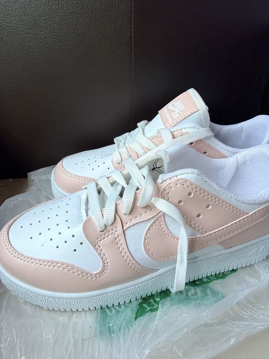 Нови Nike маратонки