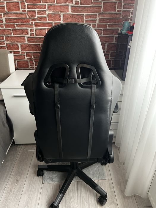 Vand Scaun Gaming In Stare Buna