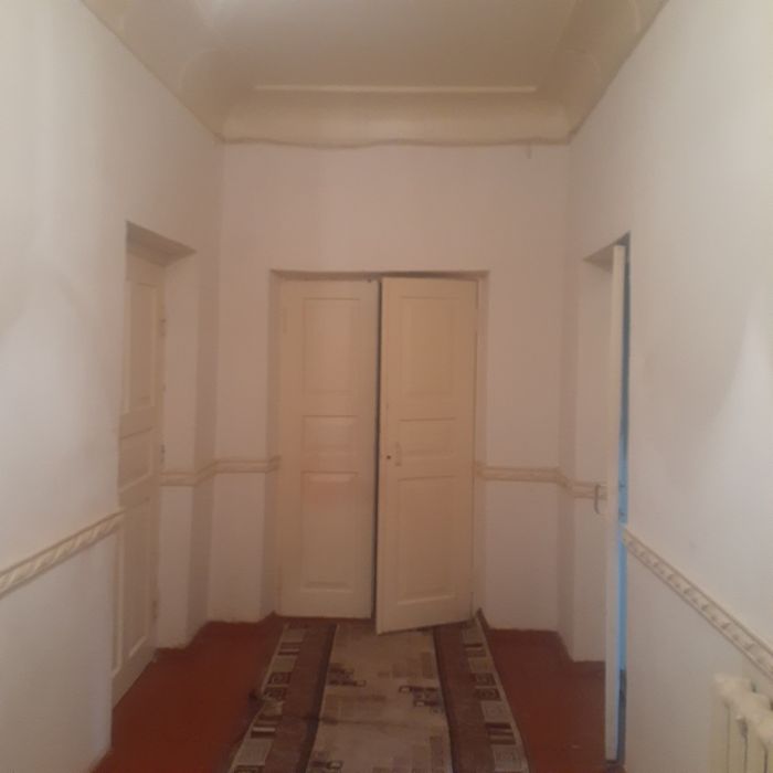 Феруз кошесинде жай сатилади.