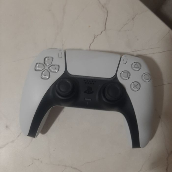 Продам playstation 5 slim