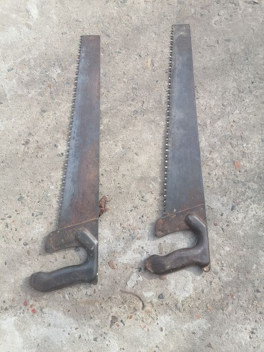 Ручная дрель  и ножовки