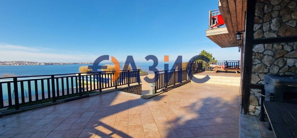 Вила "Созополис", гр. Созопол, България, 489,21 кв. м., с панорамна