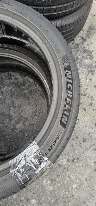 225 45 R 19 Michelin vară