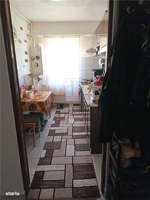 Girocului- centrala proprie- decomandat- etaj intermediar — fotografia 3