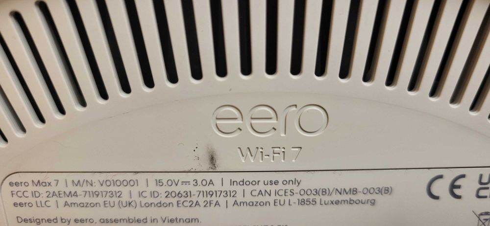 Router WiFi Amazon EERO Max 7 Mesh, 10 Gbps Ethernet, Acoperire de pana la 230 m2 conexiuni la peste 250 de dispozitive ,Ultima genatie