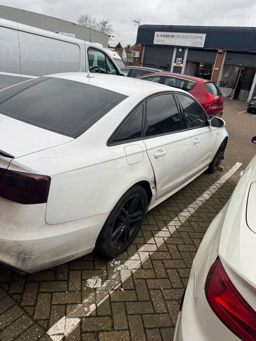 Dezmembrez Audi A 6 C7  4G S line