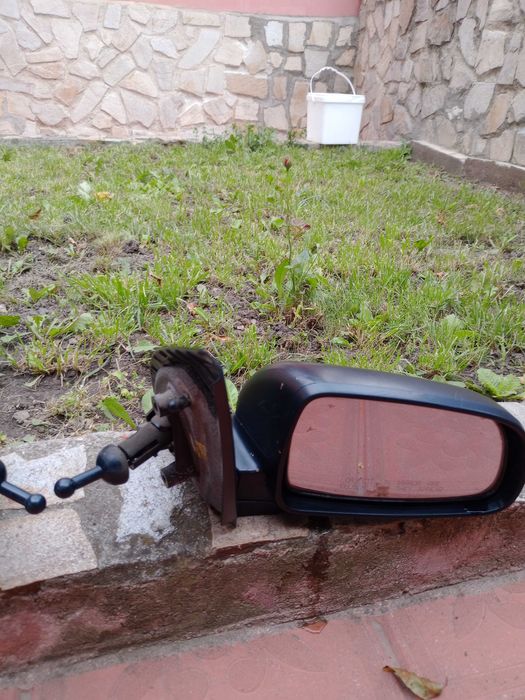 Chevrolet aveo 1.4/1.2 2007година , части.Огледала,стопове, бобина.