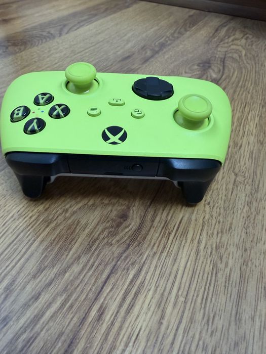 Xbox controller electric volt