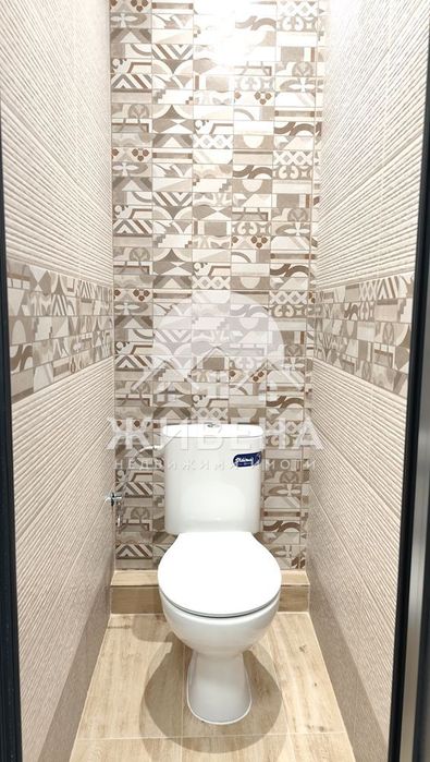 Продава 3-стаен апартамент, До ключ, Младост 1