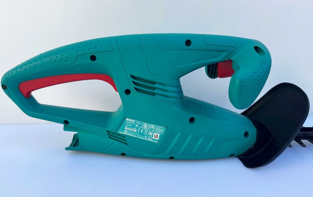 BOSCH AHS 45-15 Li 10.8V - Акумулаторен храсторез!