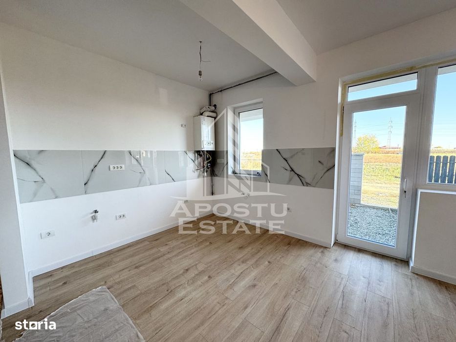 Apartamente cu 3 camere disponibile imediat, gradina de 103 mp — fotografia 1
