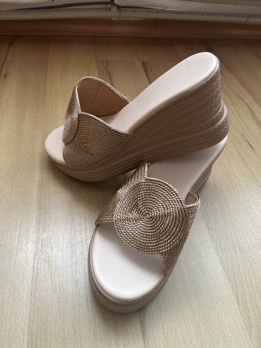 Чехли на платформа