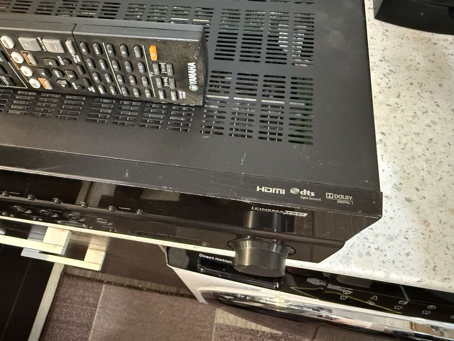 Yamaha HTR-3063 resiver