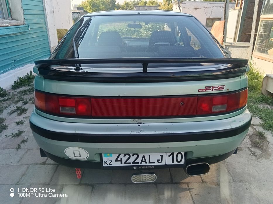 Продам живую Мазду 323 классика