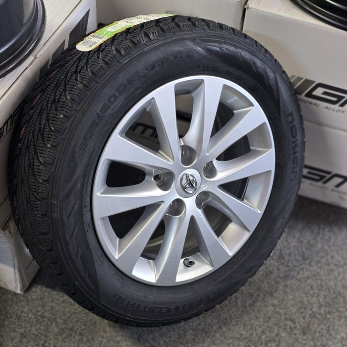 НОВИ Оригинални джанти за Тойота 16цола гуми 205 55 16 / 205 60 16